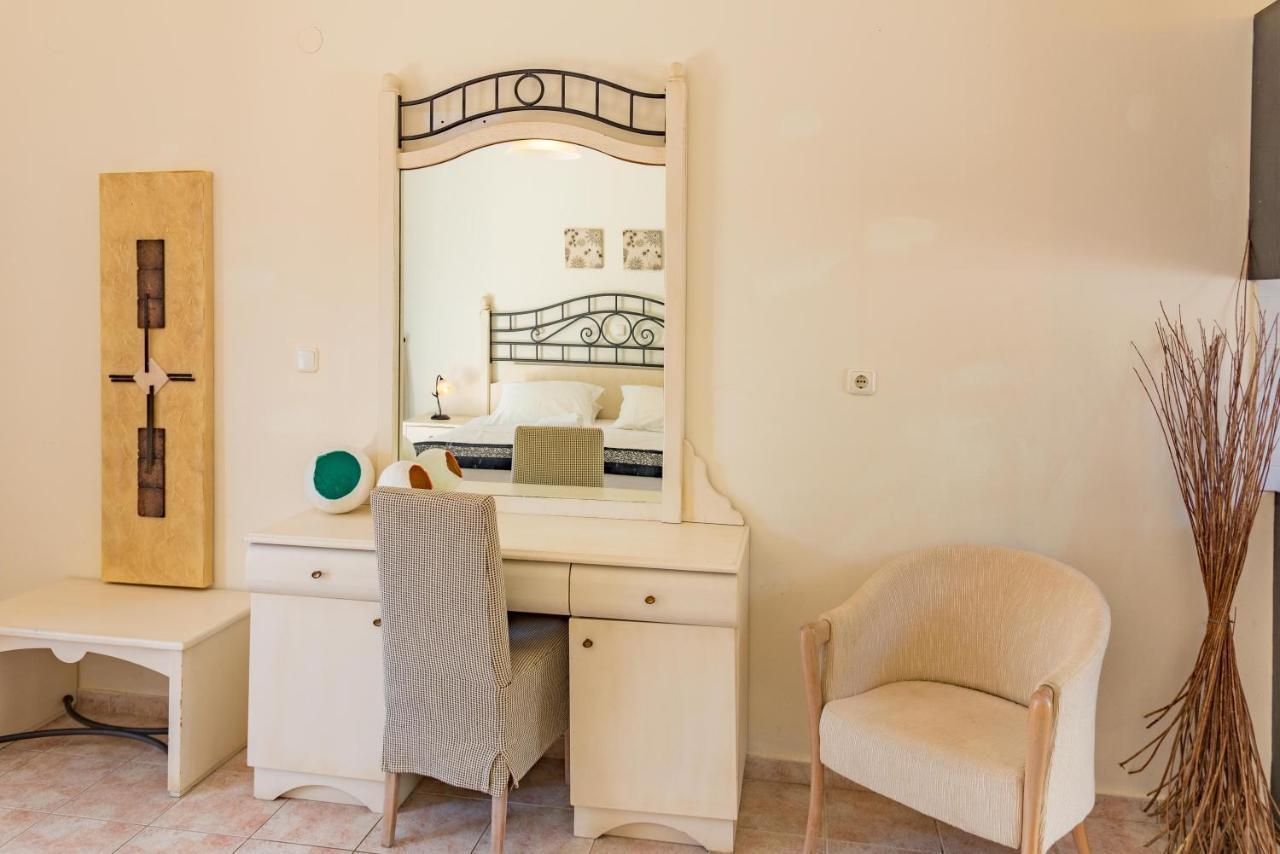 Sotiris Studios Livathos  Екстер'єр фото
